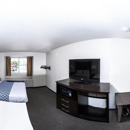 Rodeway Inn & Suites Lewisville I-35 Bilik gambar